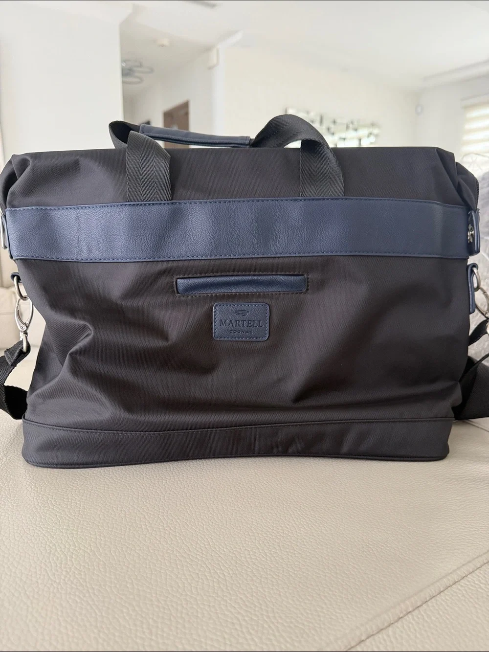 Men's Black and Navy Shoulder/ Weekender Bag
